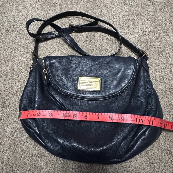 Marc by Marc Jacobs Classic Q Natasha black pebbled leather crossbody bag - Picture 3 of 12